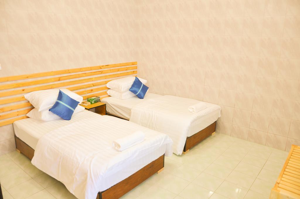 Guraidhoo Inn Room photo