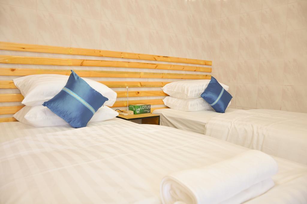 Guraidhoo Inn Room photo