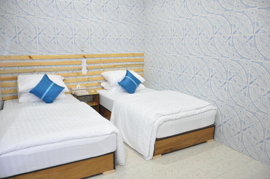 Guraidhoo Inn Room photo